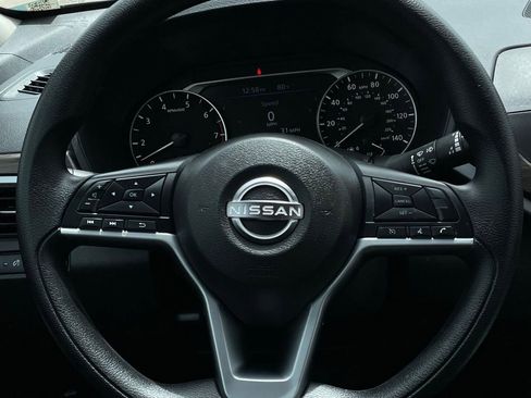 Used 2024 Nissan Altima 2.5 SV image 13