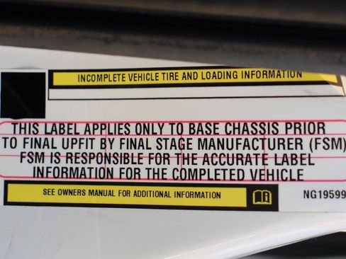 Used 2022 RAM 5500 Tradesman w/ Chrome Appearance Group image 45