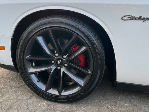 Used 2011 Dodge Challenger R/T image 26