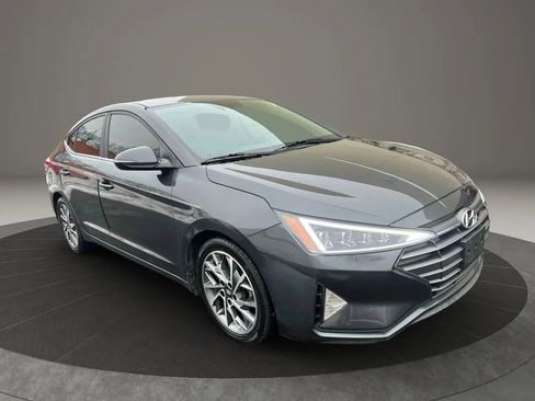 Used 2020 Hyundai Elantra Limited w/ Cargo Package (C1) image 3