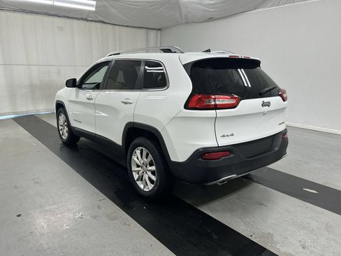 Used 2017 Jeep Cherokee Limited AWD/4WD image 7