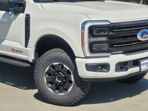 New 2026 Ford F350 Platinum w/ Tremor Off-Road Package image 35