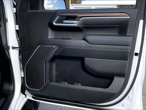 Certified 2025 Chevrolet Silverado 1500 LT w/ Texas Edition Plus image 20