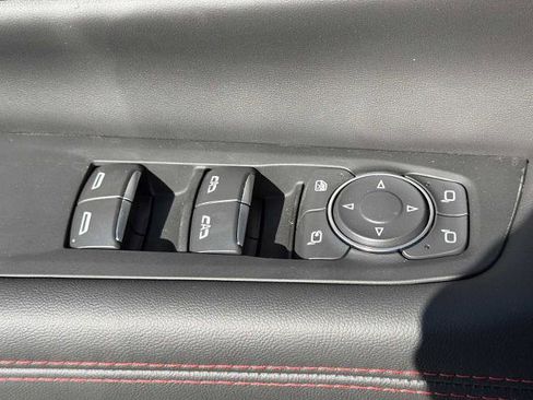 New 2026 GMC Yukon AT4 Ultimate w/ LPO, Floor Liner Package image 15