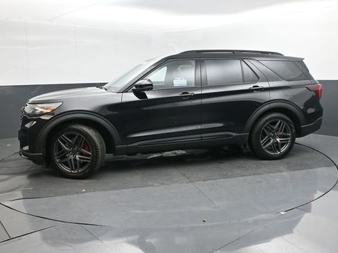 New 2026 Ford Explorer ST w/ Sun And Sound Package AWD/4WD image 2