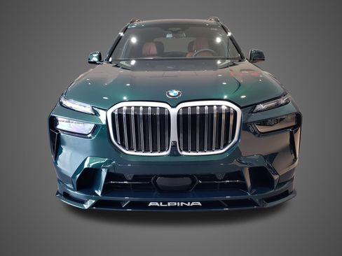 New 2026 BMW ALPINA XB7 AWD/4WD image 2
