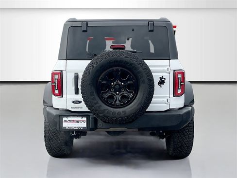 Used 2024 Ford Bronco Wildtrak image 6