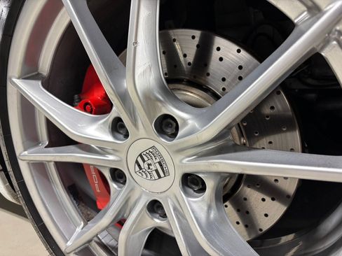 Used 2019 Porsche 911 Carrera S image 6