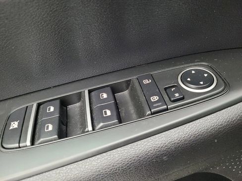 Used 2022 Kia Forte LXS FWD image 27