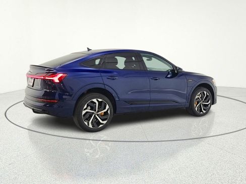 Used 2023 Audi e-tron Premium Plus w/ Premium Plus Package image 15