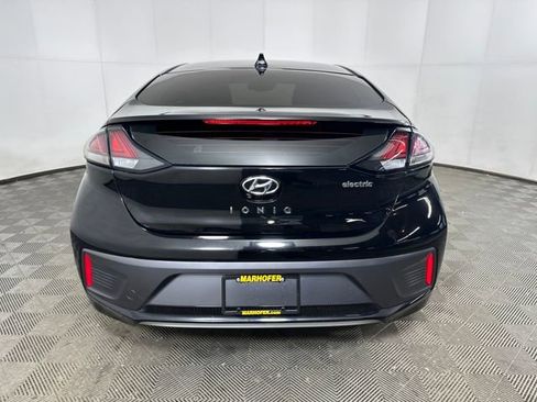 Used 2021 Hyundai Ioniq SE image 4