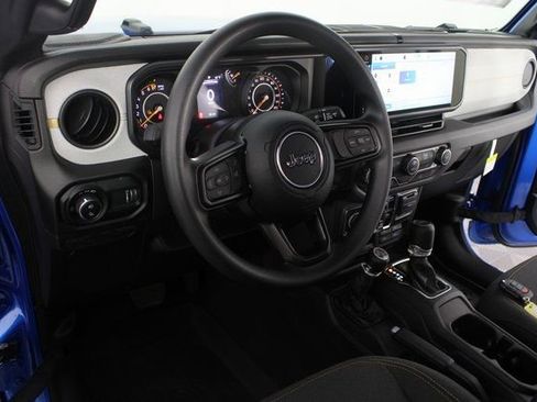 New 2026 Jeep Gladiator Sport image 8