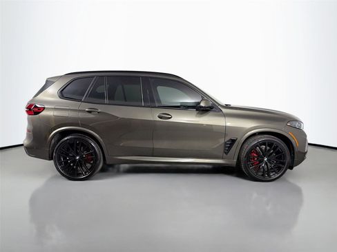 New 2026 BMW X5 xDrive40i w/ M Sport Package AWD/4WD image 5