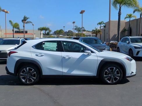 New 2026 Lexus UX 300h FWD image 5