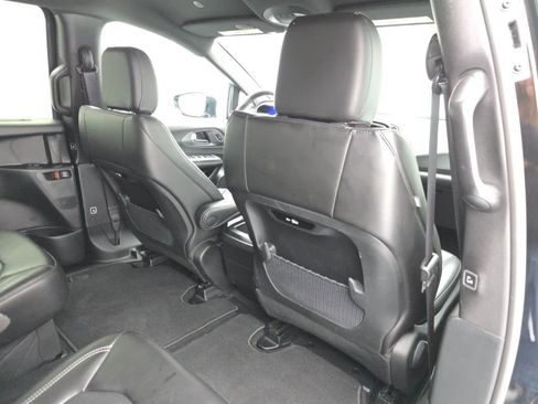 Used 2025 Chrysler Pacifica Select FWD image 47