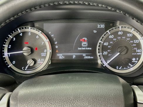 Used 2023 Toyota Highlander XLE AWD/4WD image 12