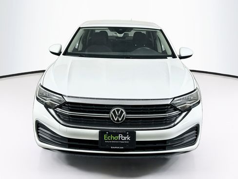 Used 2024 Volkswagen Jetta S FWD image 2