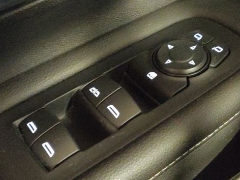 Used 2024 GMC Terrain SLE w/ LPO, Floor Liner Package image 27