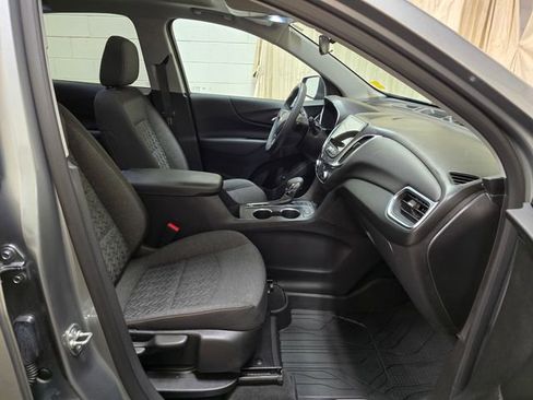 Used 2024 Chevrolet Equinox LT image 35