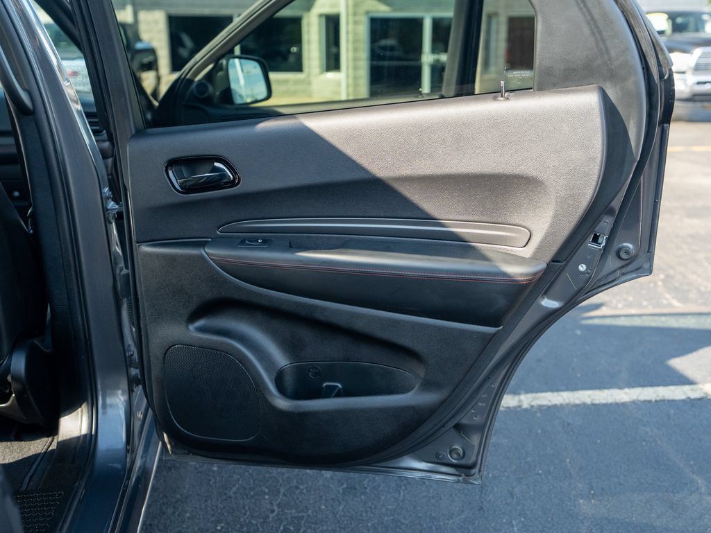 Used 2025 Dodge Durango R/T AWD/4WD image 13