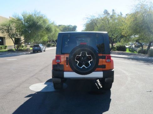 Used 2012 Jeep Wrangler Sahara image 12