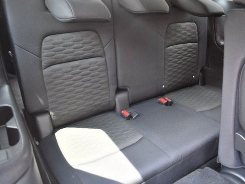 Used 2024 Nissan Pathfinder SV AWD/4WD image 29