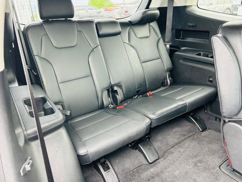 Used 2025 Kia Telluride S AWD/4WD image 32