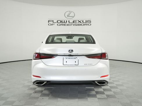 New 2025 Lexus ES 350 w/ Premium Package image 6