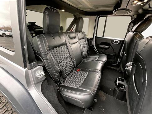 Used 2019 Jeep Wrangler Unlimited Sport S image 25