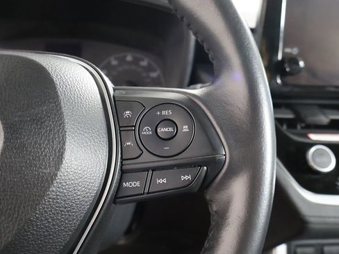 Used 2023 Toyota Corolla Cross LE FWD image 41