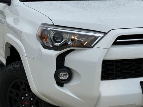Used 2023 Toyota 4Runner SR5 Premium w/ Moonroof Package RWD image 3