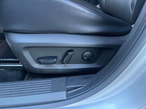 Certified 2022 Nissan Rogue SV w/ SV Premium Package image 20