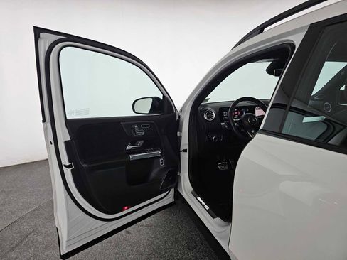 Certified 2025 Mercedes-Benz GLB 35 AMG 4MATIC image 20
