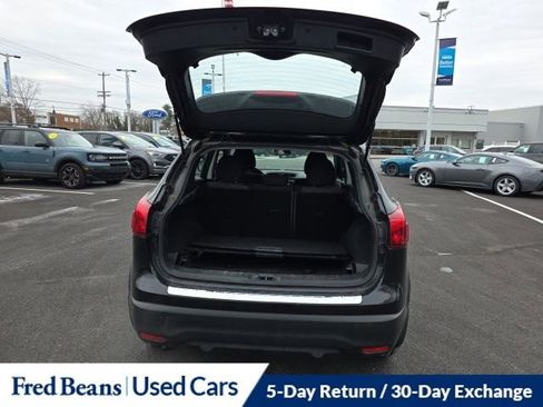 Used 2017 Nissan Rogue Sport SV w/ SV All-Weather Package image 8