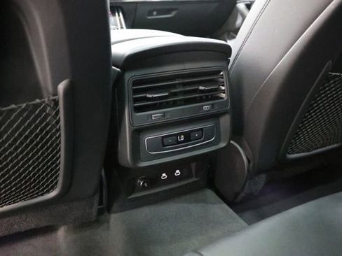 Used 2024 Audi Q7 3.0T Premium Plus AWD/4WD image 31