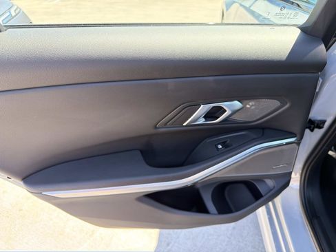 Used 2025 BMW M340i RWD image 10