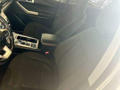 Used 2021 Ford Explorer XLT RWD image 18