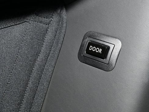 Used 2023 Rolls-Royce Ghost Black Badge w/ Black Badge Ghost Package image 23