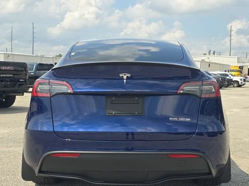 Used 2022 Tesla Model Y Performance AWD/4WD image 4