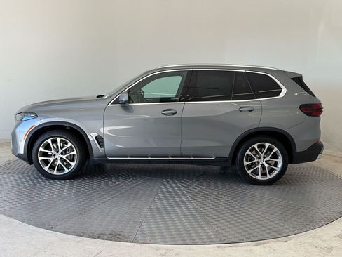 Used 2026 BMW X5 xDrive40i AWD/4WD image 2