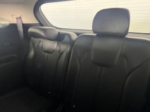 Used 2024 Kia Sorento S w/ Panoramic Sunroof Package FWD image 11