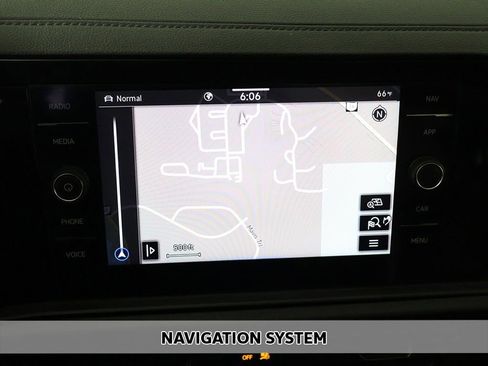 Used 2021 Volkswagen Jetta SEL Premium FWD image 3