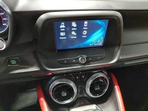 Used 2017 Chevrolet Camaro LT RWD image 30