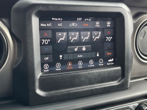 Used 2021 Jeep Gladiator Sport AWD/4WD image 28