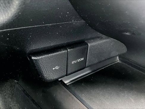 Used 2024 Toyota Camry SE FWD image 34