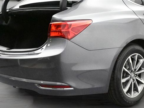Used 2020 Acura TLX image 14