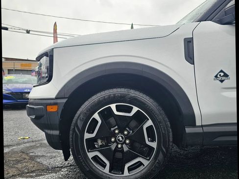 Used 2021 Ford Bronco Sport Outer Banks AWD/4WD image 6
