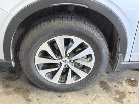 Used 2020 Subaru Outback Premium w/ Popular Package #1 AWD/4WD image 15