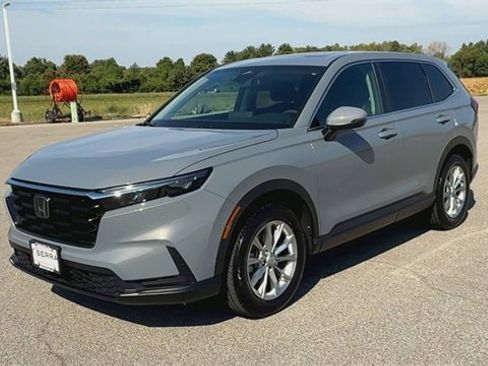 Used 2025 Honda CR-V EX image 4