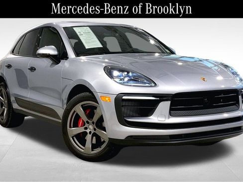 Used 2025 Porsche Macan S AWD/4WD image 1